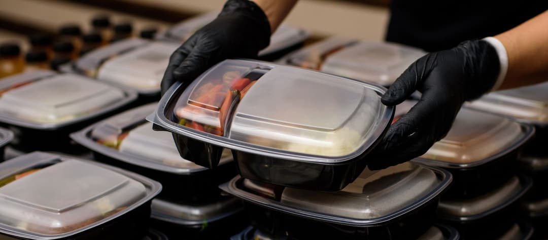 Працівник кейтерингу